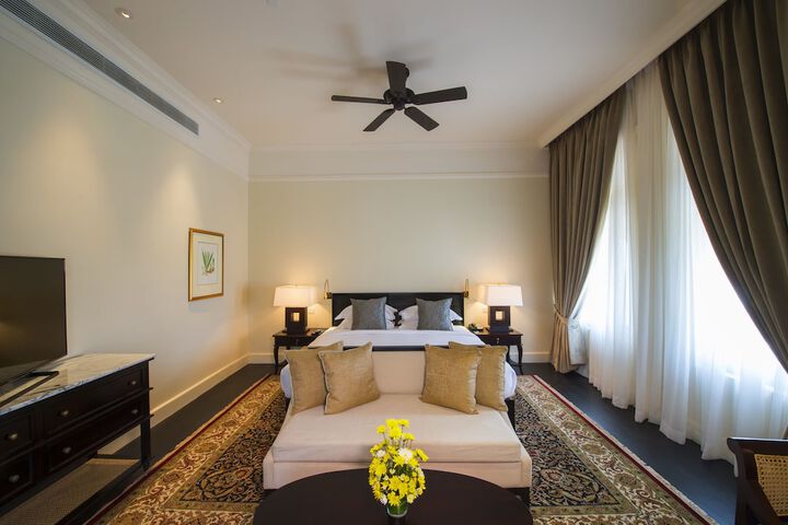 Room 43 of 163
