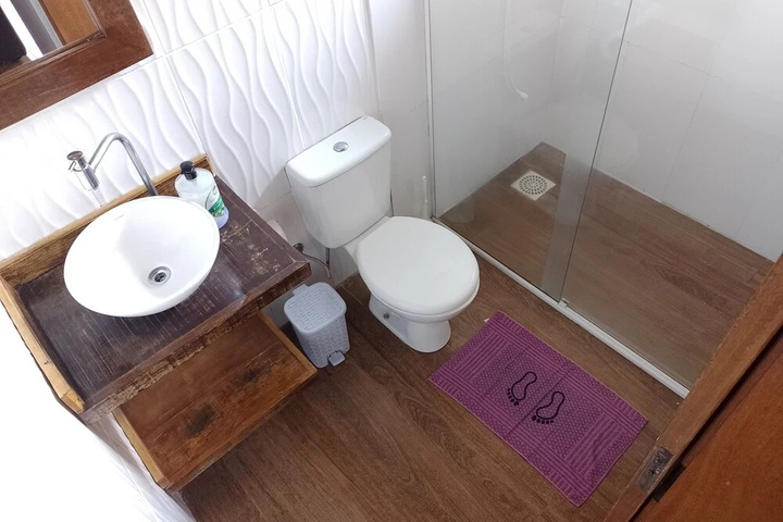 Room 6 of 23
