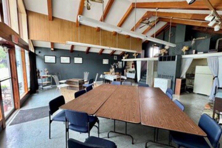 Ballroom/Hall 85 of 102