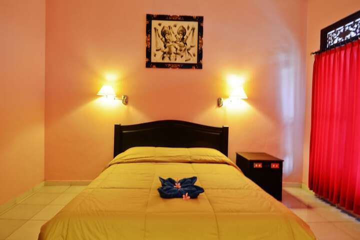 Room 7 of 37