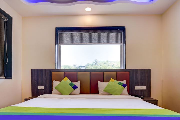 Room 16 of 34