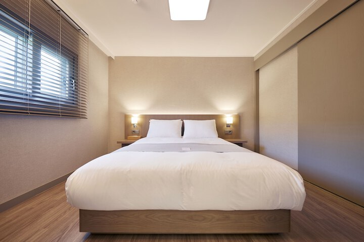 Room 13 of 55