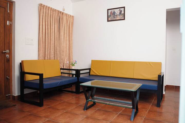 Room 4 of 33