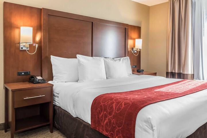 Suite 2 Queen Beds (13 of 17)