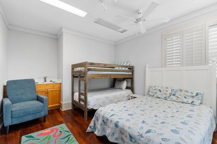 Room 685 of 759