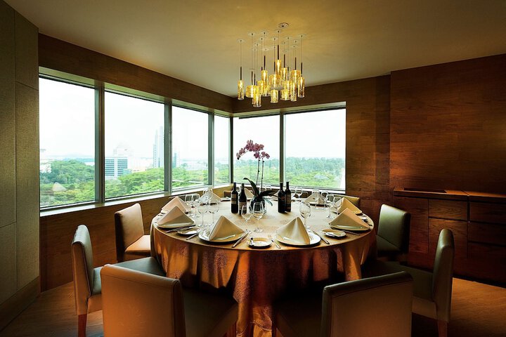 Dining 61 of 100