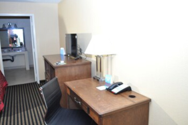 Room 17 of 30