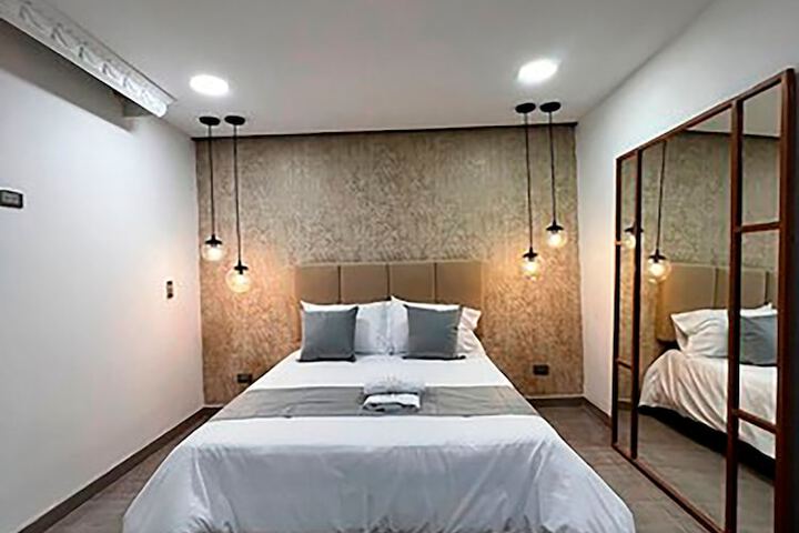 Room 52 of 87