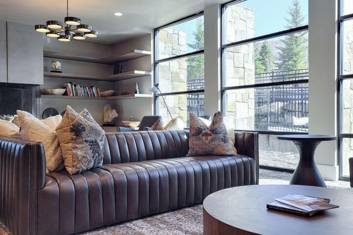 Hotel Interior 15 of 184