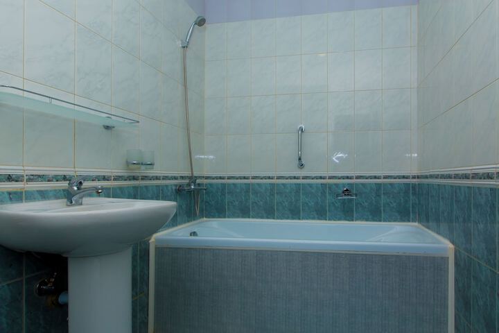 Room 15 of 17