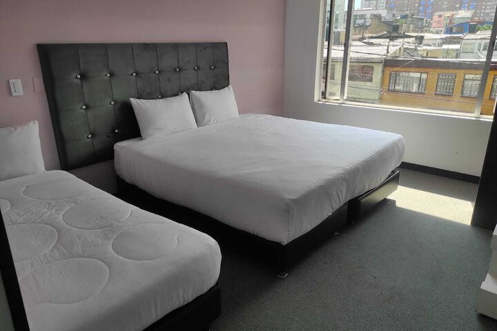 Room 3 of 8