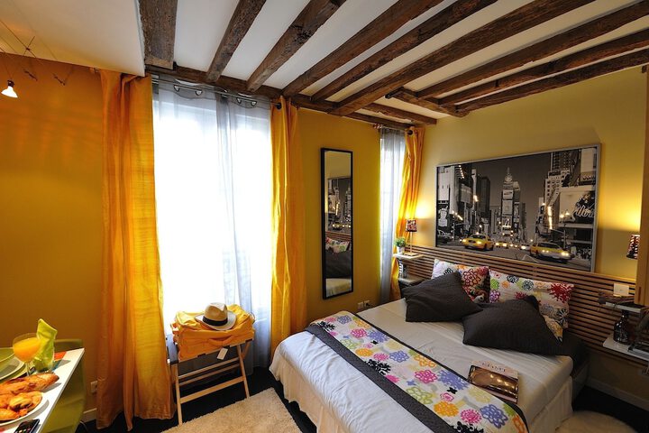 Room 87 of 648