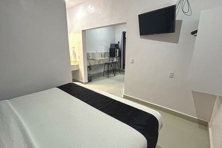 Room 18 of 50
