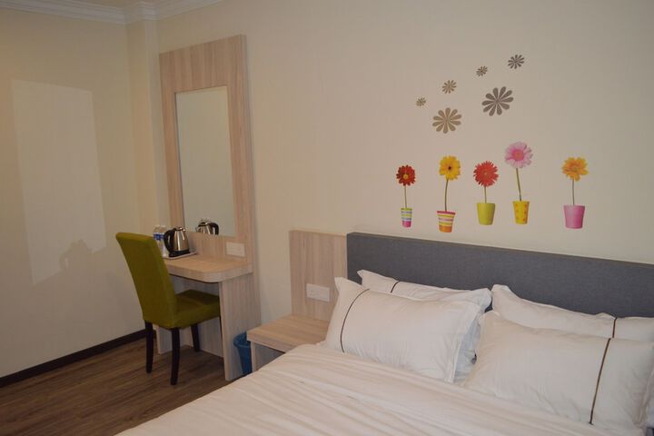 Room 27 of 57