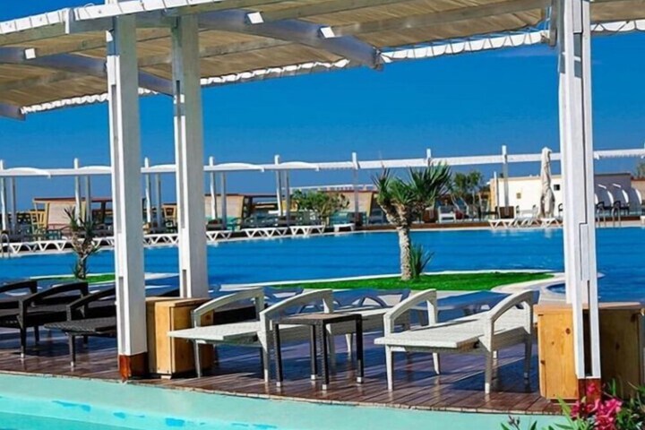 Pool 16 of 63