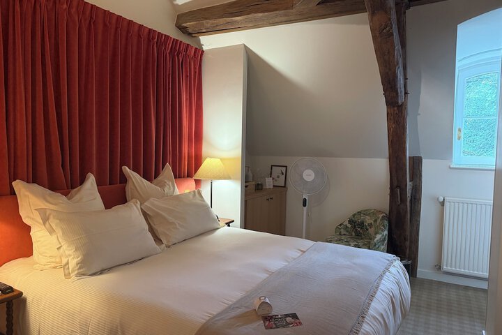 Room 28 of 72