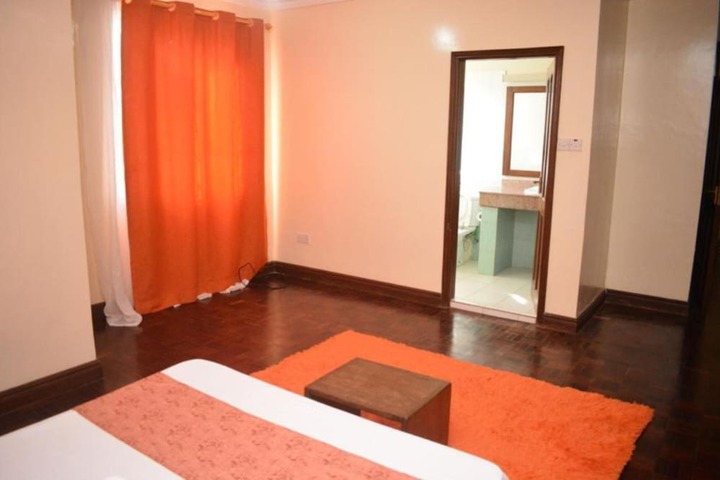 Room 8 of 62