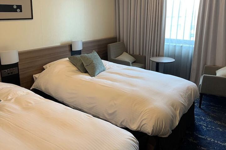 Room 3 of 39