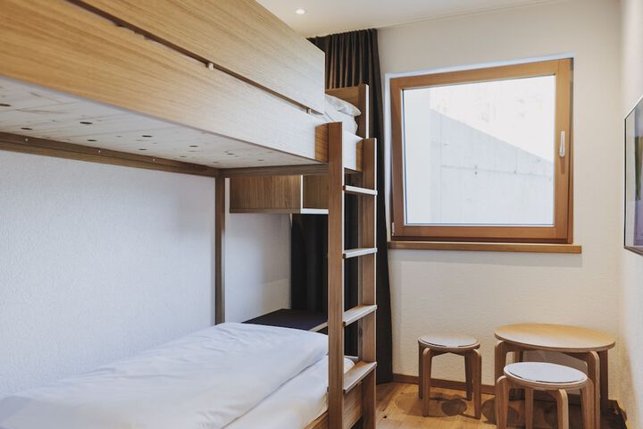 Room 11 of 74