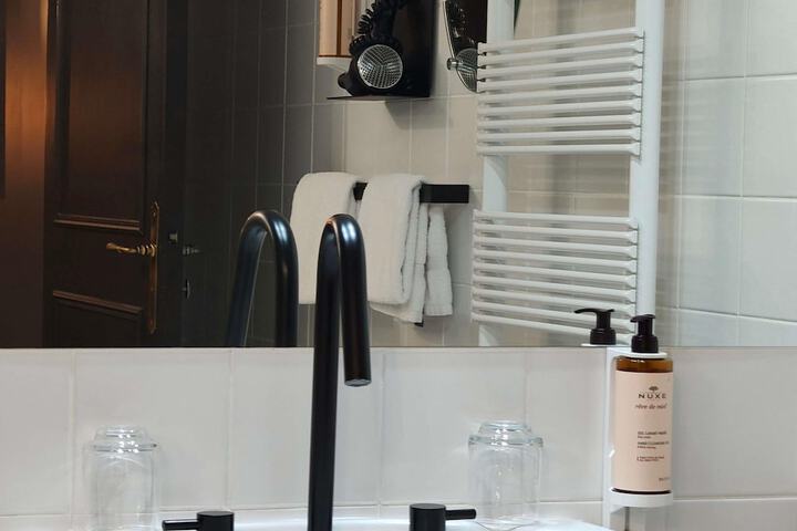 Room 19 of 80