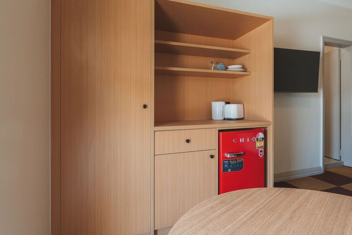 Room 4 of 123