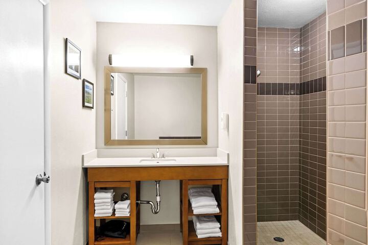 Room 14 of 35