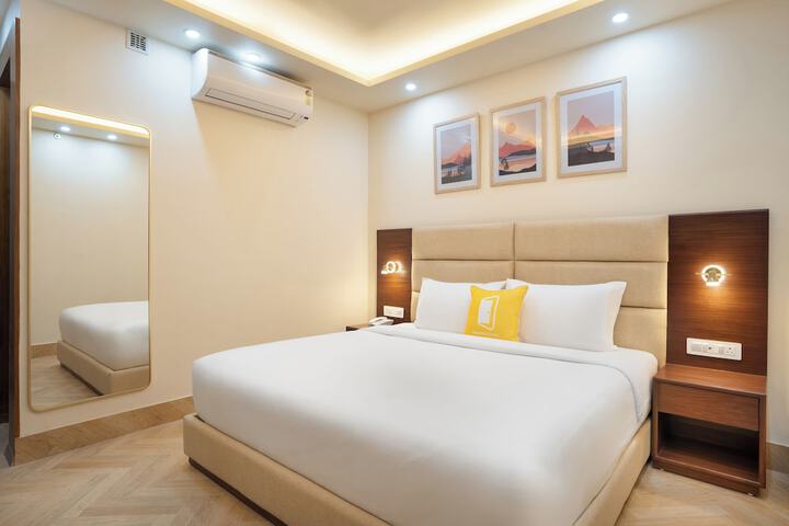 Room 9 of 41