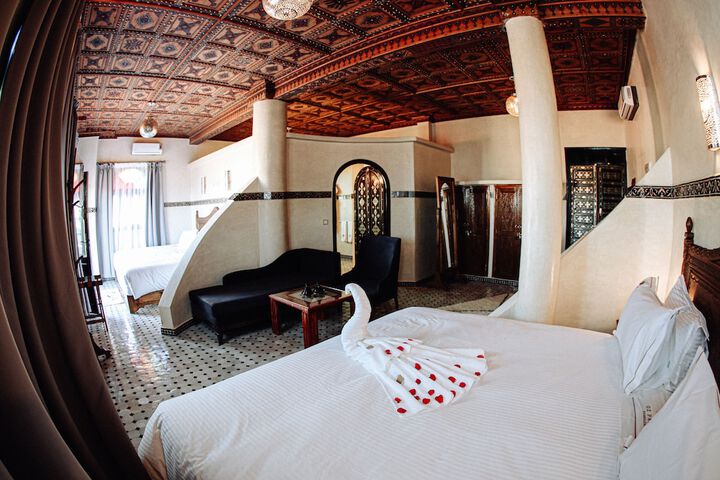Room 5 of 27