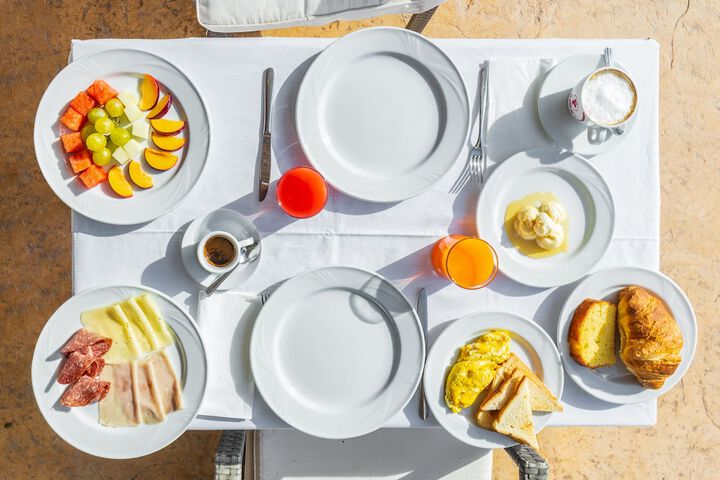 Breakfast/Coffee Service 60 of 74