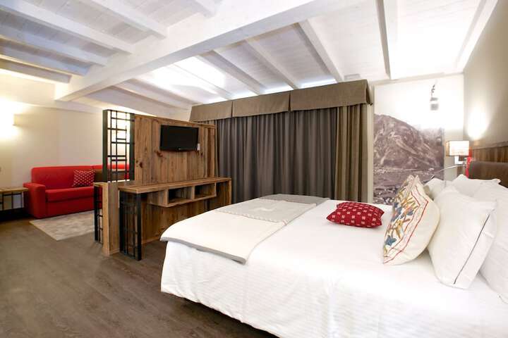 Room 36 of 186