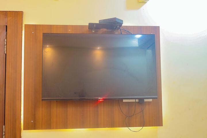 Room 16 of 38