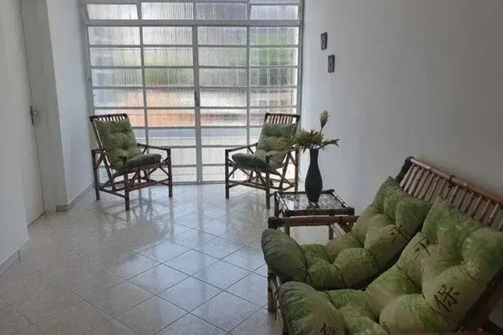 Room 2 of 13