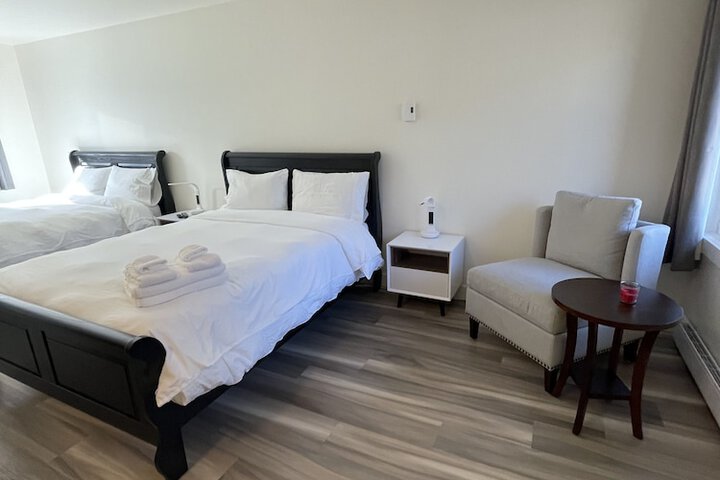 Room 42 of 94