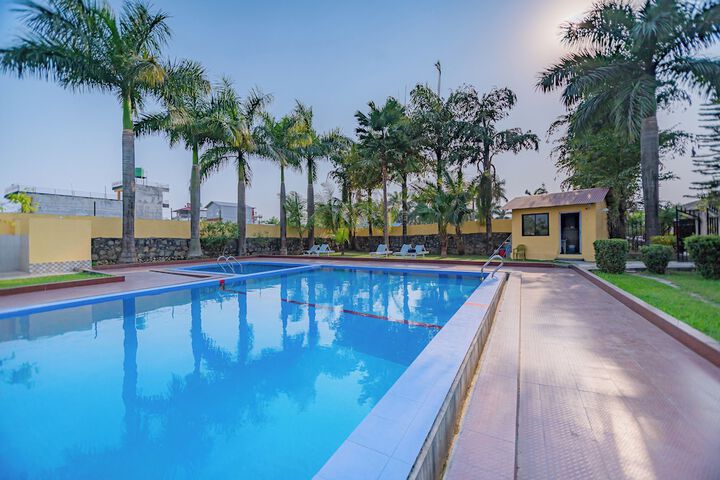 Pool 52 of 126