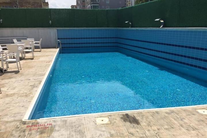 Pool 18 of 31