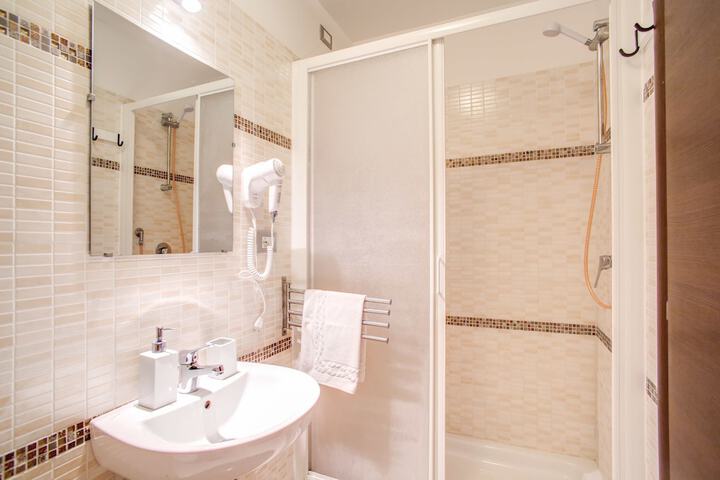 Clean Restrooms