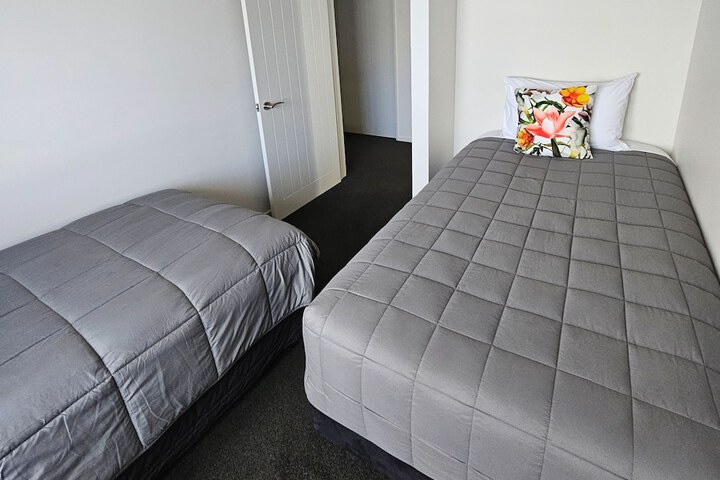 Room 10 of 42