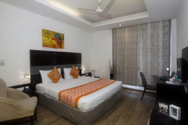Room 25 of 64