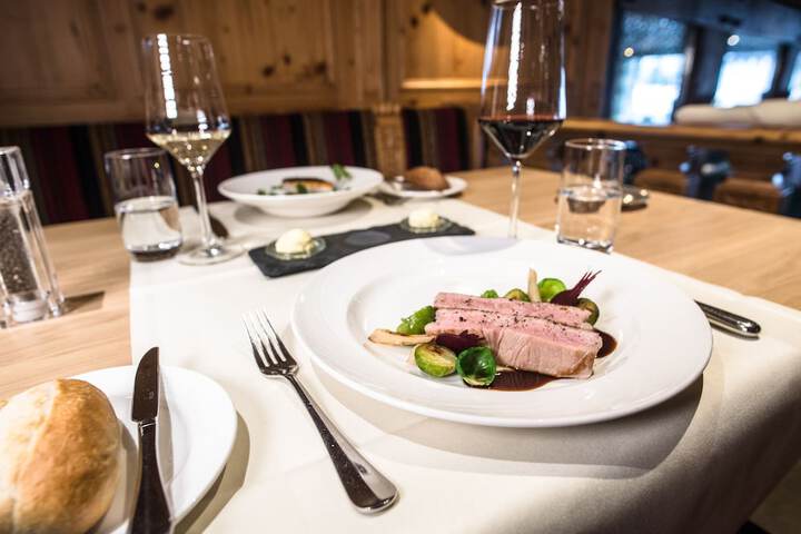 Dining 83 of 102