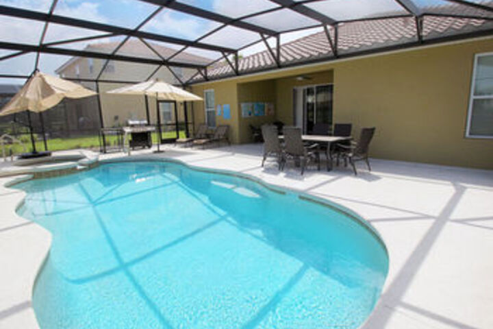 Pool 635 of 687