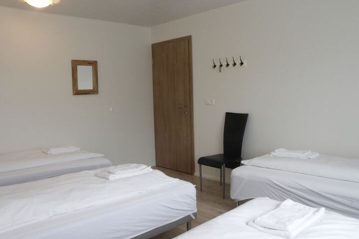 Room 6 of 21