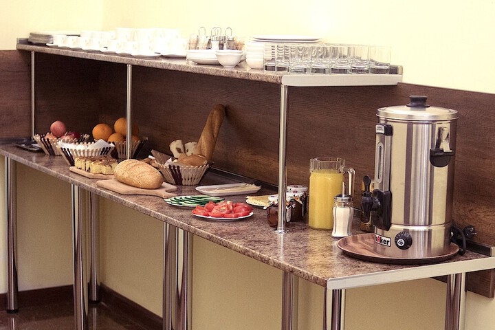 Breakfast/Coffee Service 9 of 12