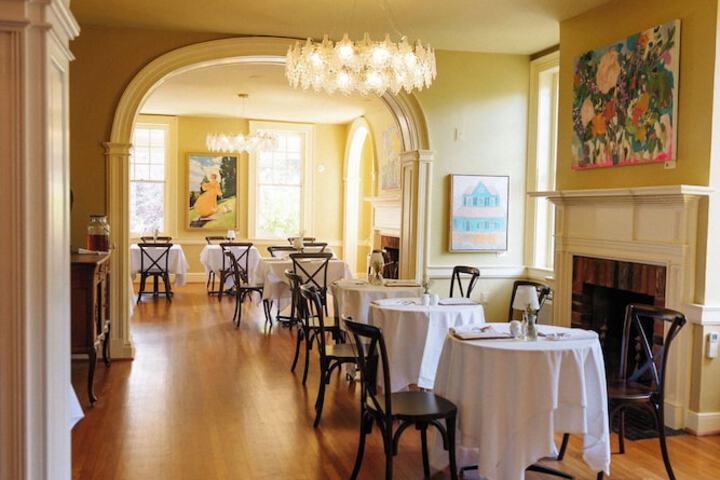 Breakfast/Coffee Service 54 of 63