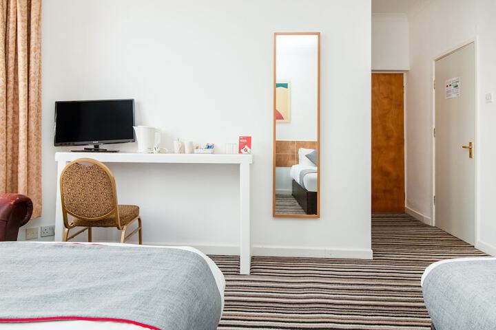 Room 39 of 64