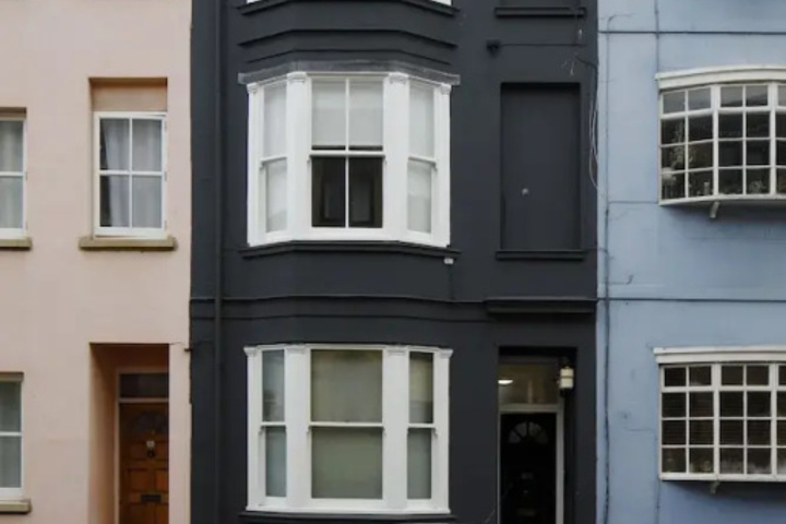 Modern Central Laines 2 Bed in The City
