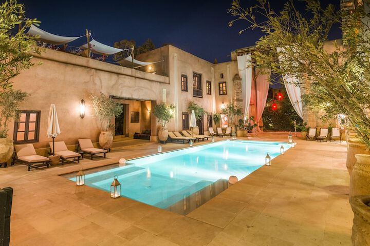 Hotel with Pool