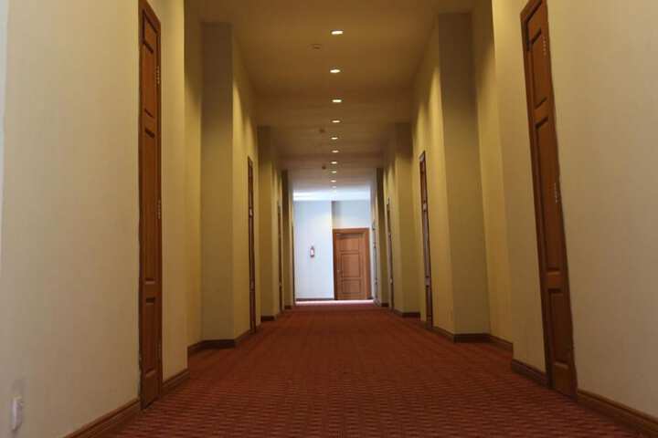 Ballroom/Hall 35 of 40