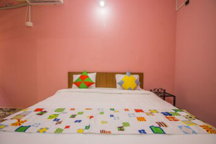 Room 7 of 10