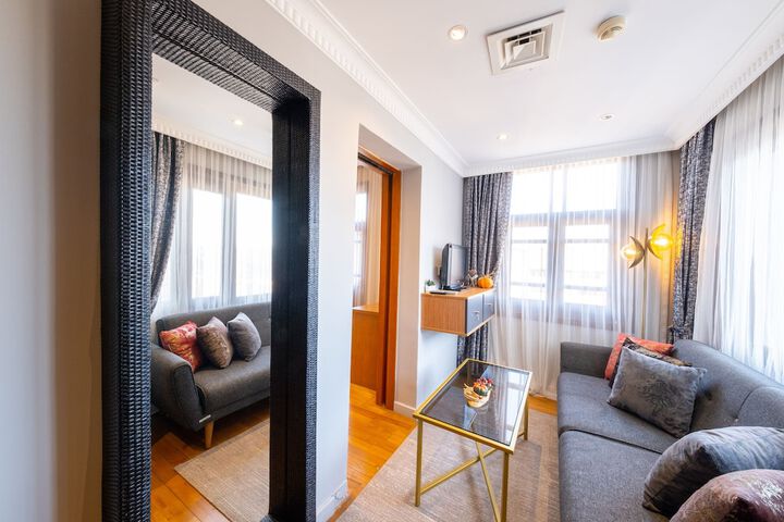Room 45 of 73
