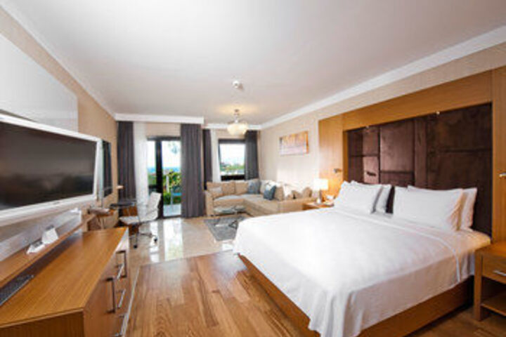 Room 17 of 48